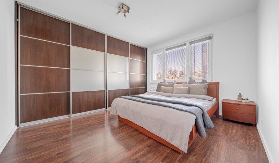 BOSEN | Zrekonštruovaný 3-izbový byt s lodžiou a pivnicou – Petržalka