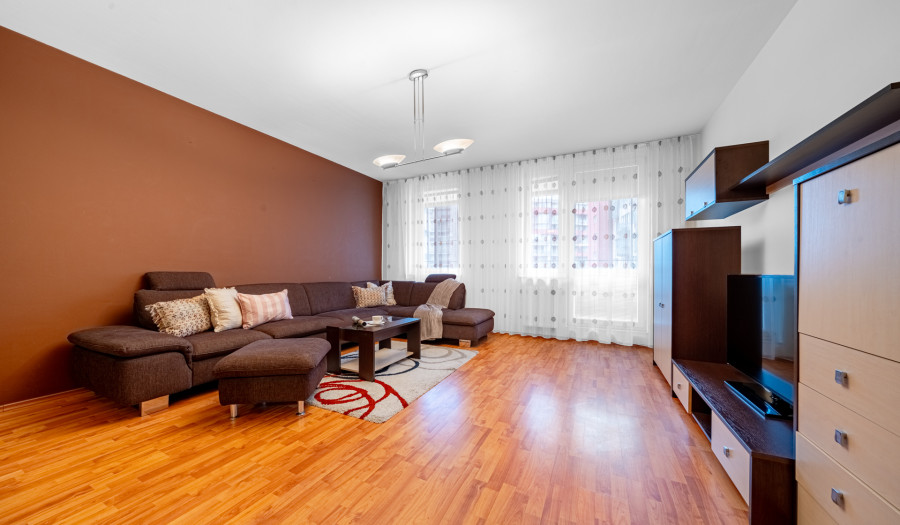 BOSEN | Priestranný 3 izbový byt v komplexe Koloseo, 90 m2