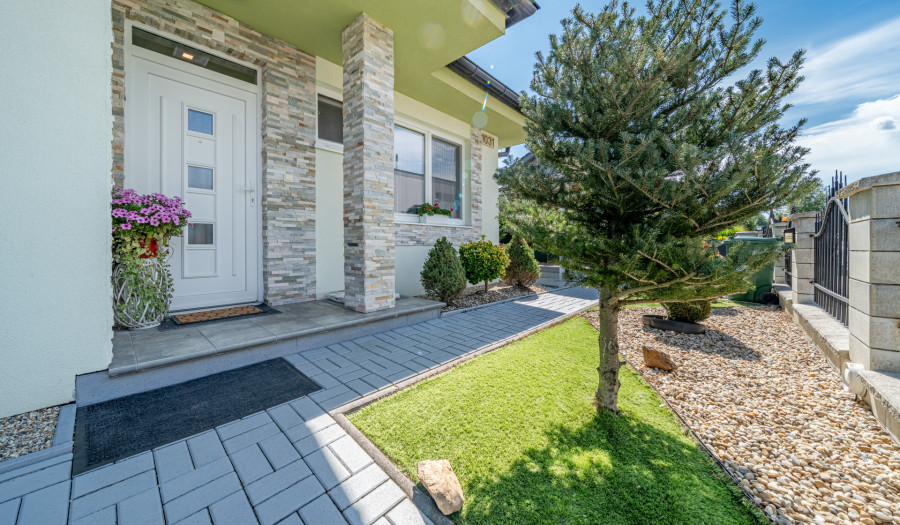 BOSEN| Prízemný rodinný dom Malacky - Píniová Alej