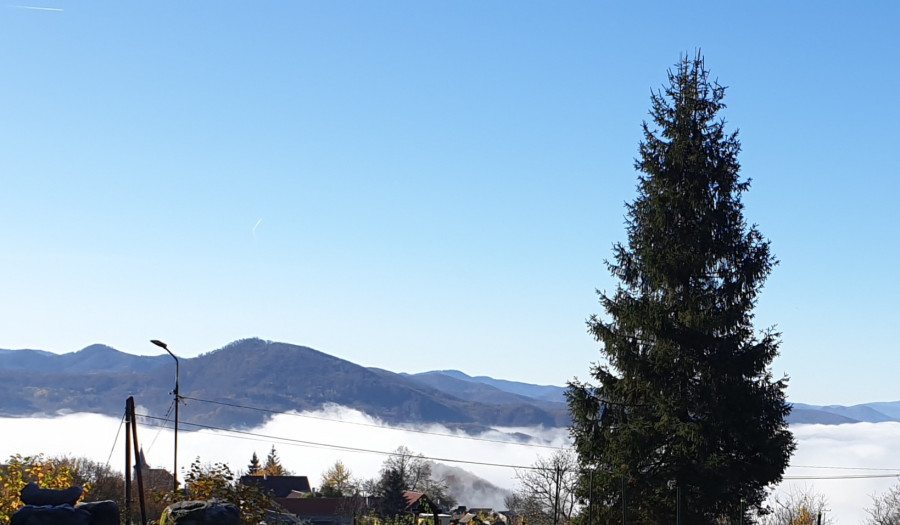 BOSEN | Pozemok, jazierko, výhľad, projekt, povolenie, siete