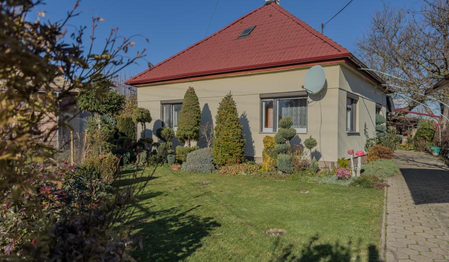 BOSEN | Útulný rodinný dom s peknou záhradou, Fiľakovo, Ružová ulica