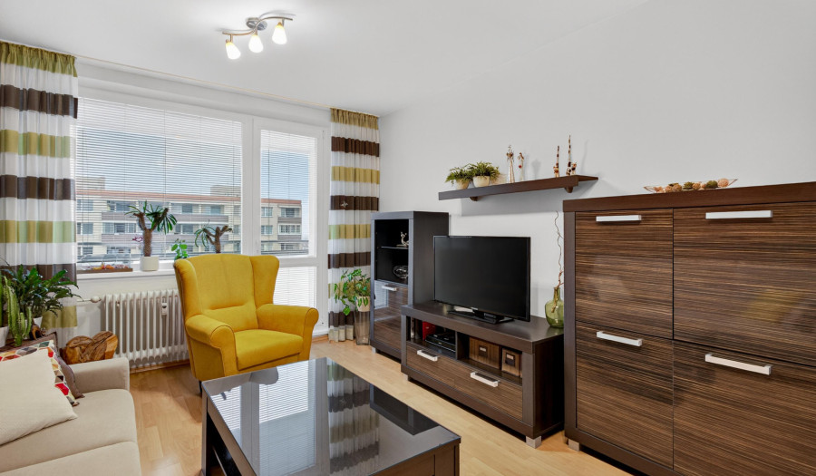 BOSEN | Slnečný 3 - izbový byt v Malackách na sídlisku Juh s dvoma loggiami