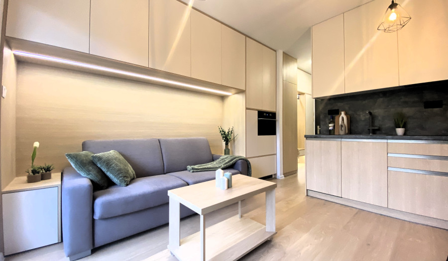 BOSEN| Garsónka s terasou a predzáhradkou