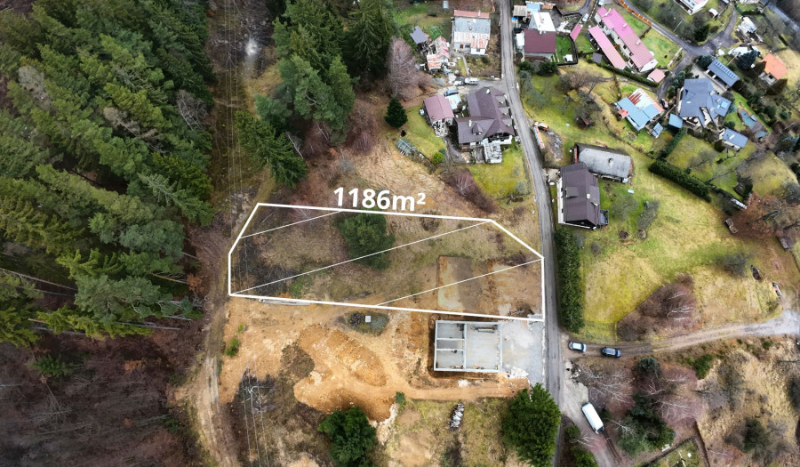 LOYALTERS | atraktívny stavebný pozemok Kremnické Bane