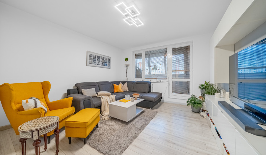 BOSEN | 3 izbový zrekonštruovaný byt s dvomi loggiami, 77,19m2, Topolčianska, Petržalka