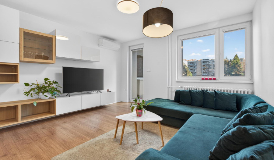 BOSEN | Veľkometrážny 2 izbový byt 85m2, Staré Mesto