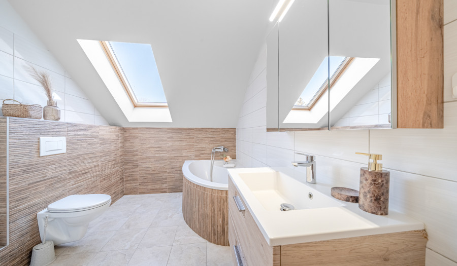 BOSEN |Útulný 3-izb. byt s balkónom a parkovaním – pokojné bývanie