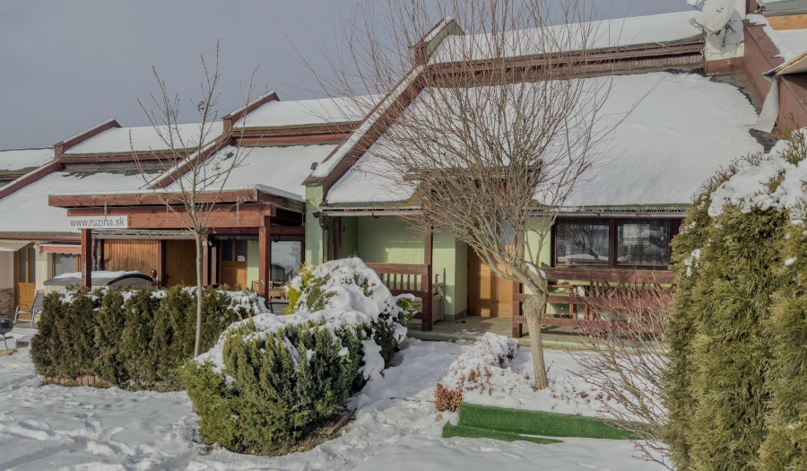 BOSEN | Chata priamo pri vodnej nádrži Ružiná