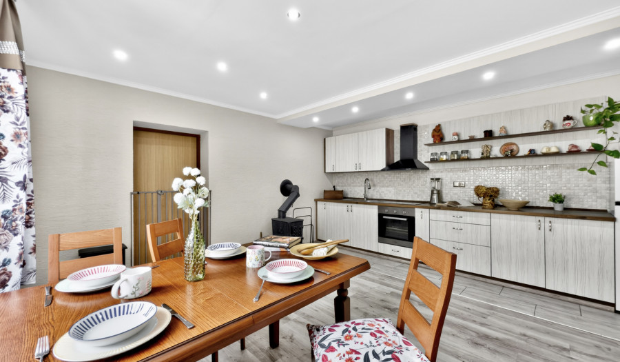 BOSEN | Rodinný dom s vidieckym nádychom v obci Číž, 1009m2