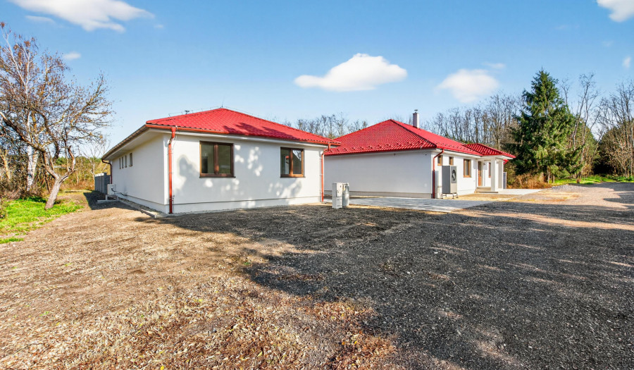 BOSEN | Novostavba rodinného domu na Záhorí pri lese v obci Závod, lokalita Priečne