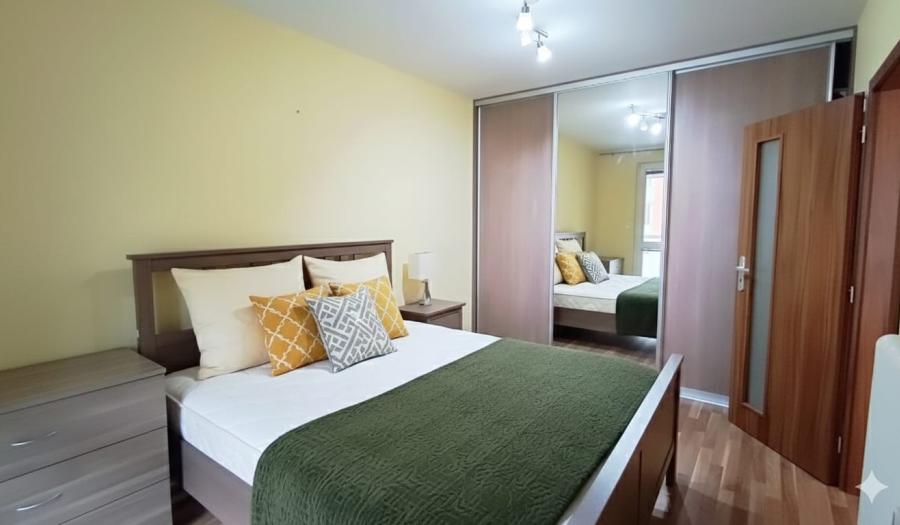 BOSEN | NA PREDAJ ZARIADENÝ 3-IZBOVÝ BYT S LOGGIOU, GALANTA