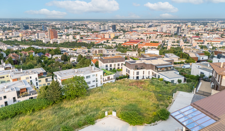 Bosen Realicity | Premium Building Plot Koliba – Permit & Project