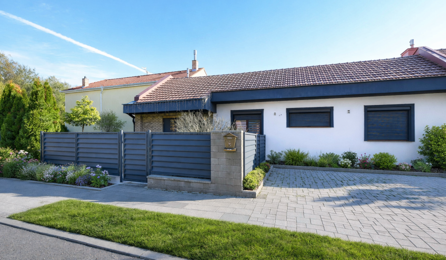 BOSEN | Na predaj priestranný 4-izb. RD v tichej časti mesta