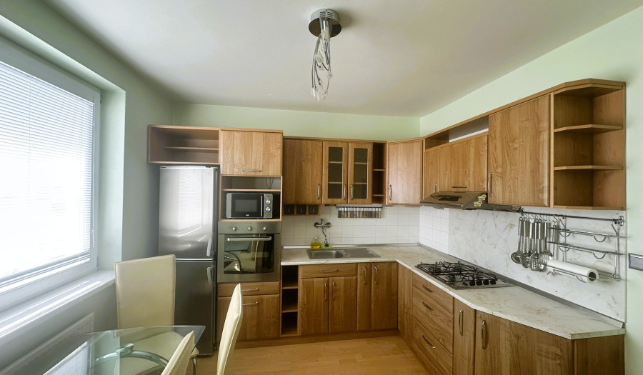 LOYALTERS | predaj 1 izbový zariadený byt v Žiari nad Hronom