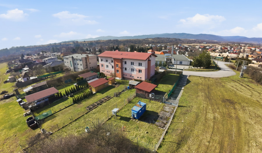 LOYALTERS |  4-izbový byt s garážou a záhradou v Lutile