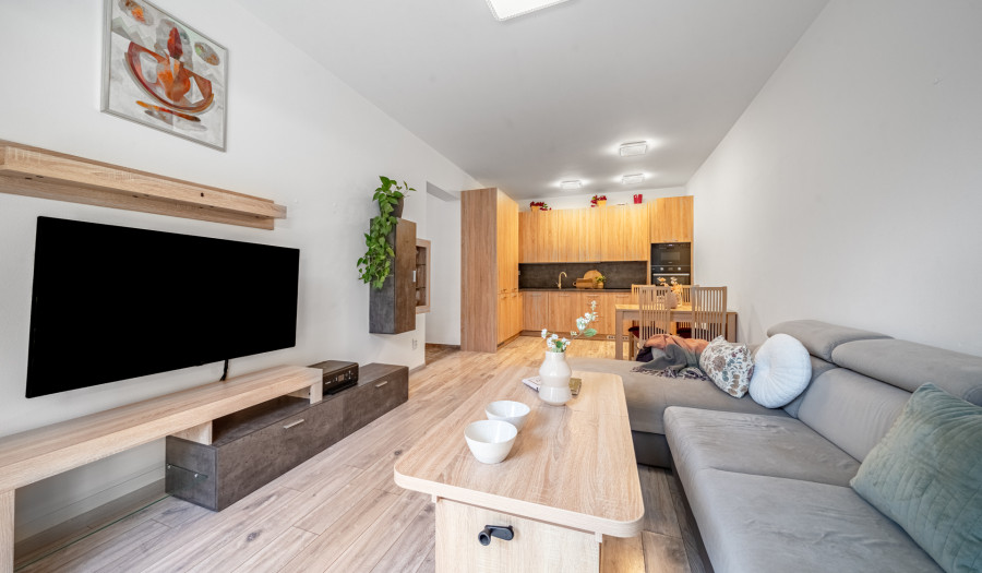 BOSEN | 2-izbový byt so záhradkou a parkovacím státím v novostavbe, 104,3 m², Ružinov, Na Piesku