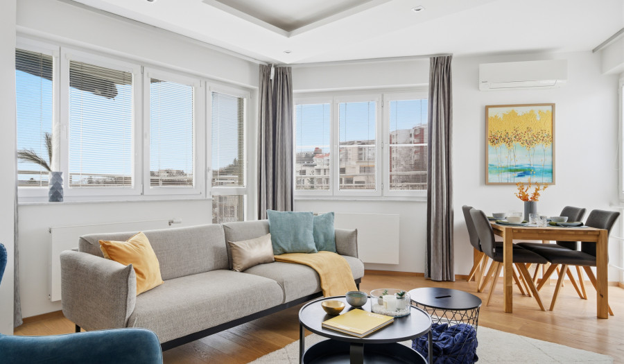 BOSEN | 4-bedroom apartment with terrace and parking, Old Town - Tichá street, 102 m2