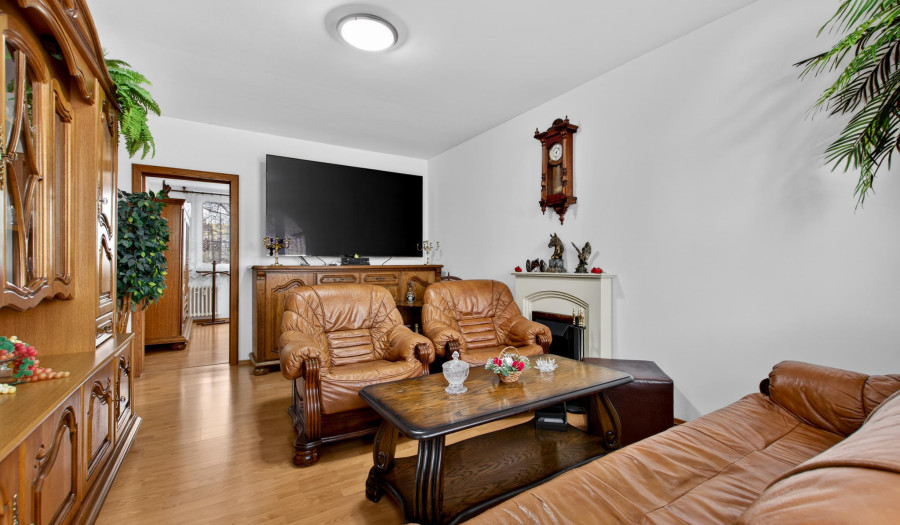 BOSEN | Kompletne zrekonštruovaný 4 izbový byt s garážou na ulici Sama Chalúpku, Stupava