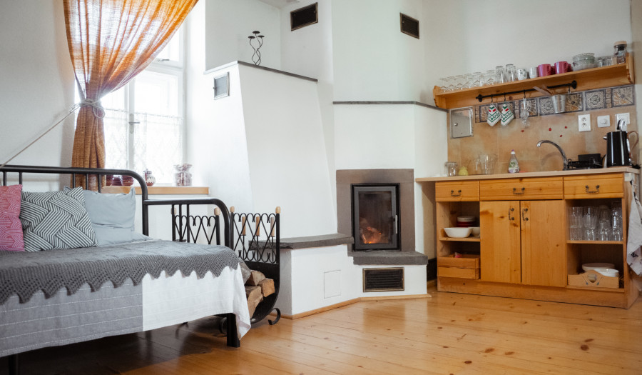 BOSEN | Rodinná usadlosť na polosamote, pozemok 3100 m2.