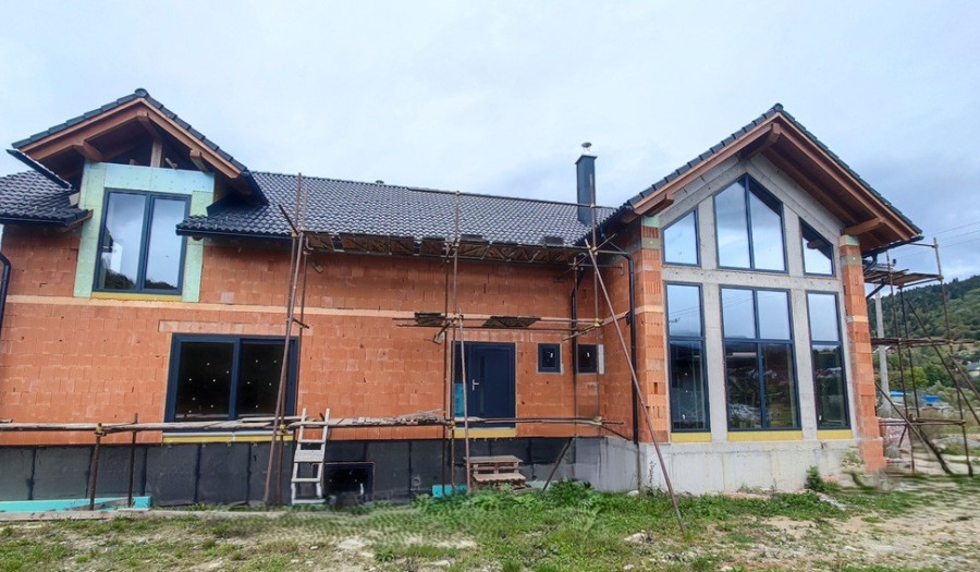 LOYALTERS | Rodinný dom s dvomi bytovými jednotkami - Habovka