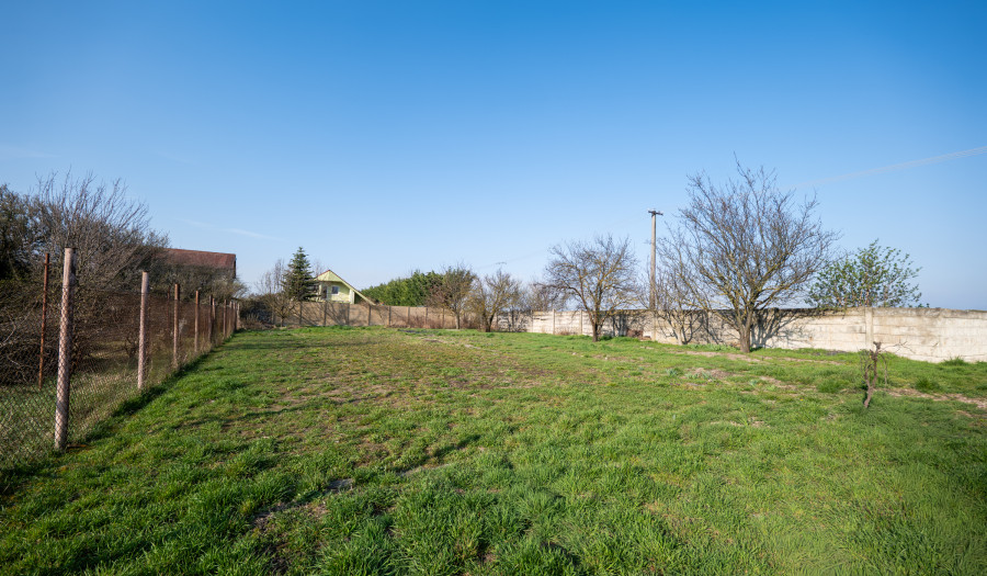 BOSEN I Investičný stavebný pozemok  s rozlohou 855 m2