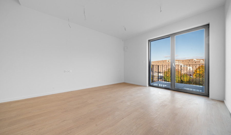 Bosen / 4 izbový byt s terasou a krásnym výhľadom na les