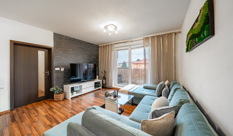BOSEN| 3 izbový byt s garážou, šatníkom a pracovňou, 92 m2