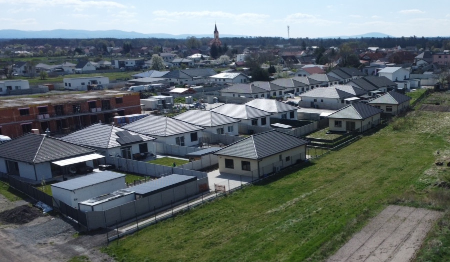 LOYALTERS | Predaj stavebného pozemku, obec Jakubov