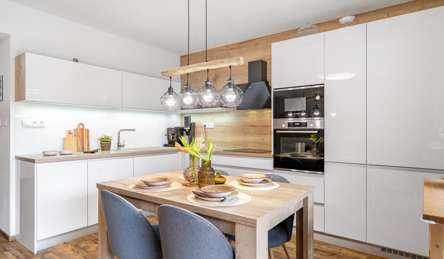 BOSEN| zariadený 3 izbový byt s predzáhradkou, novostavba Rohožník