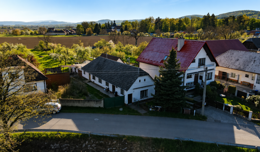 BOSEN | Rodinný dom s pozemkom 1956 m²  - Adamovské Kochanovce
