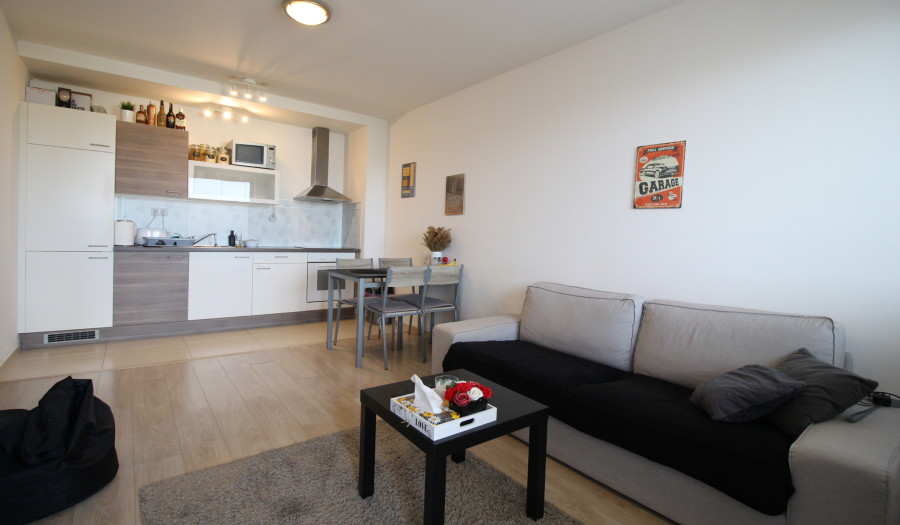 BOSEN | Na prenájom 2i byt s parkovaním Malacky Pribinova