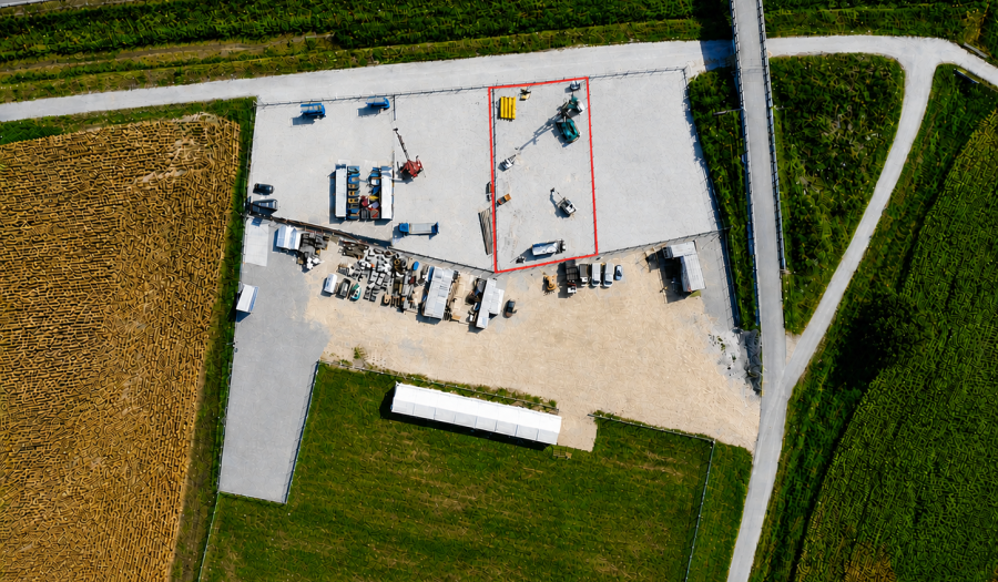 BOSEN | Na prenájom spevnená plocha pri D1, Adamovské Kochanovce, 1082 m²
