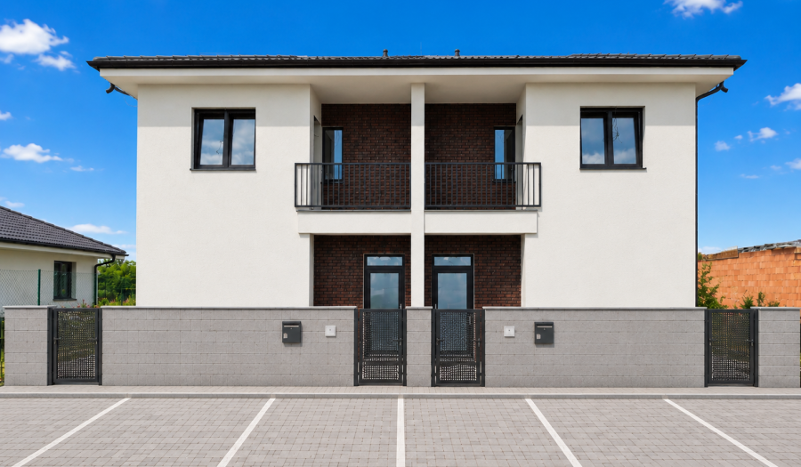 BOSEN |  3-izbový byt, s vlastným parkovaním+ balkón