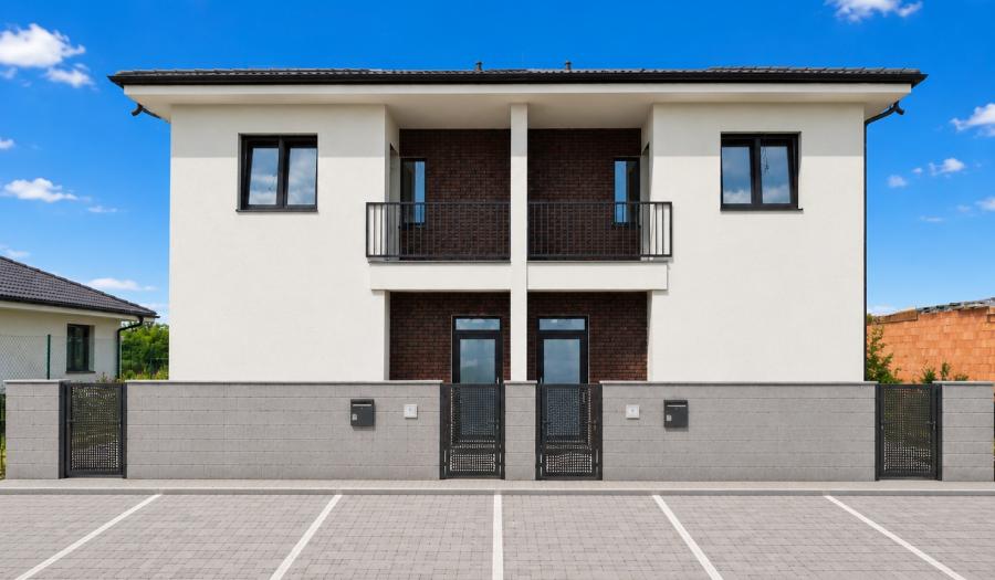 BOSEN |  3-izbový byt, s vlastným parkovaním+ balkón