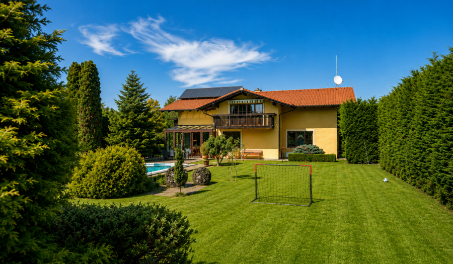 BOSEN | Private Family Estate in Stupava, 3830 m²