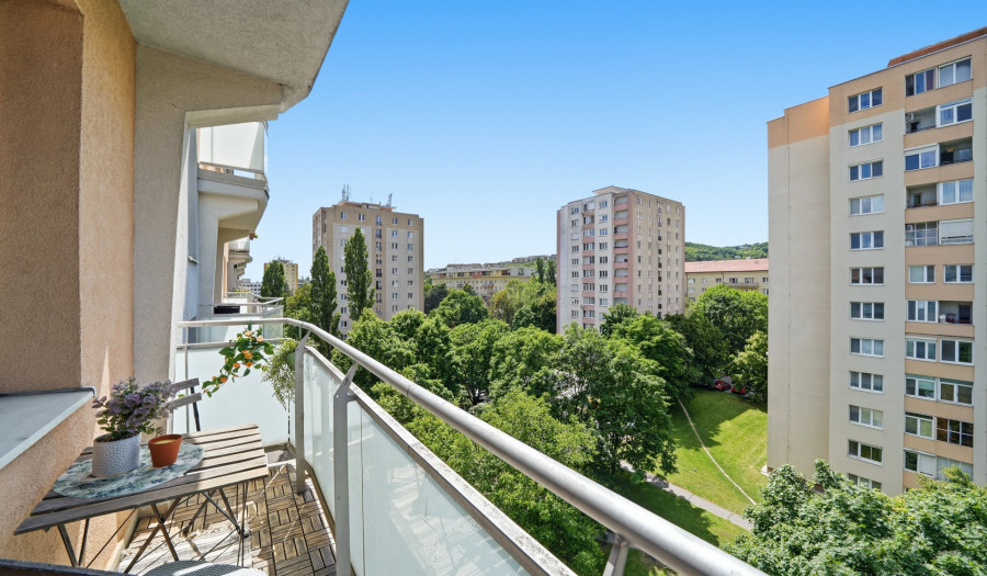 Rezervovaný Nová cena BOSEN | 3 izbový byt s loggiou a francúzskym balkónom , 66,77 m2, Račianska ulica, Nové Mesto