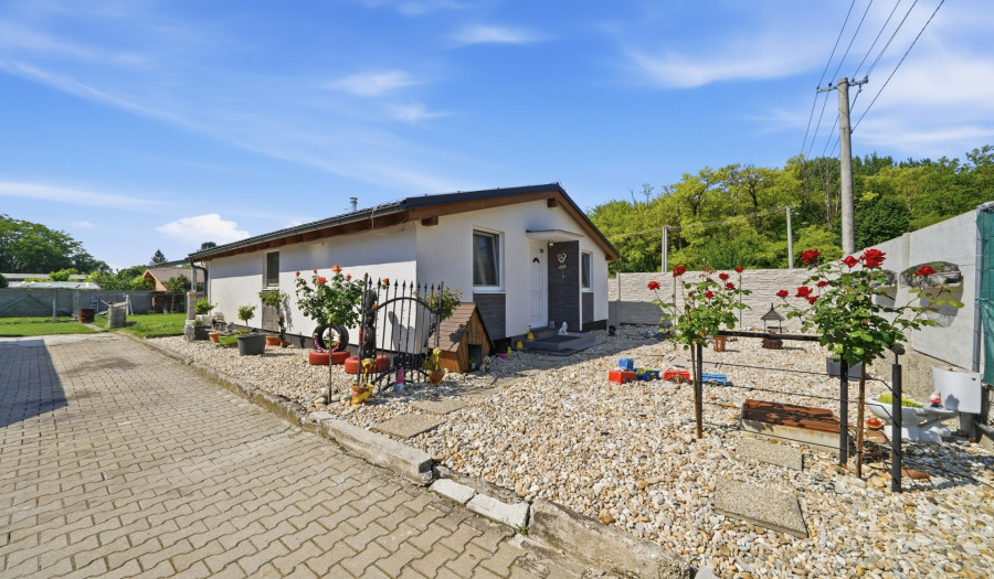 BOSEN | Moderný 4 izbový bungalov, veľký pozemok 1114 m2 pri Dunajskej Strede – Bellova Ves