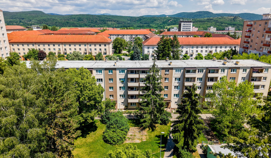 LOYALTERS | 2 izbový zrekonštruovaný  byt v Žiari nad Hronom