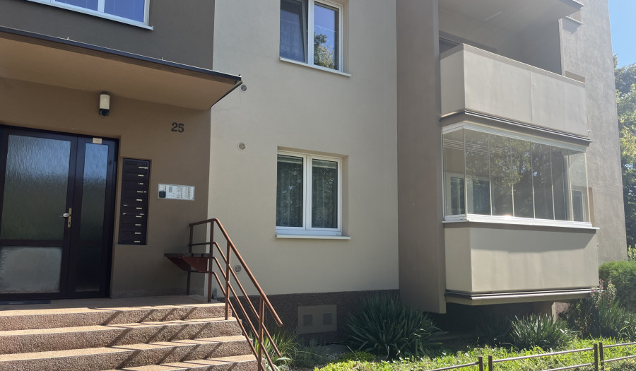 LOYALTERS | 2 izbový zrekonštruovaný  byt v Žiari nad Hronom