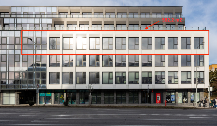 BOSEN | offers prestigious office space for rent  582,5 m²