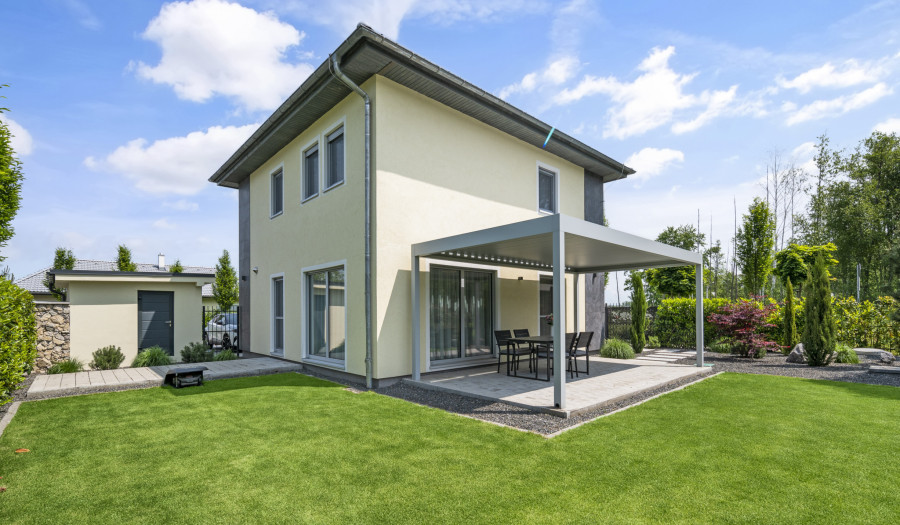 BOSEN | 4-bedroom house, 493 m² plot in Penati Golf Resort