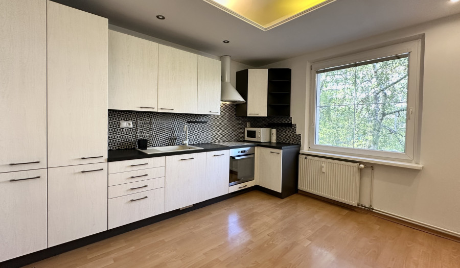 BOSEN | 2 izbový byt s lodžiou, ul. Čsl. Parašutistov, Bratislava - Nové Mesto