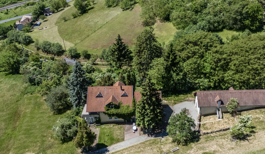 BOSEN | Ranč, Rodinná usadlosť s veľkým pozemkom 129000m2