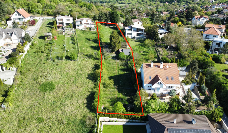 BOSEN | Pozemok s panoramatickým výhľadom na Nitru