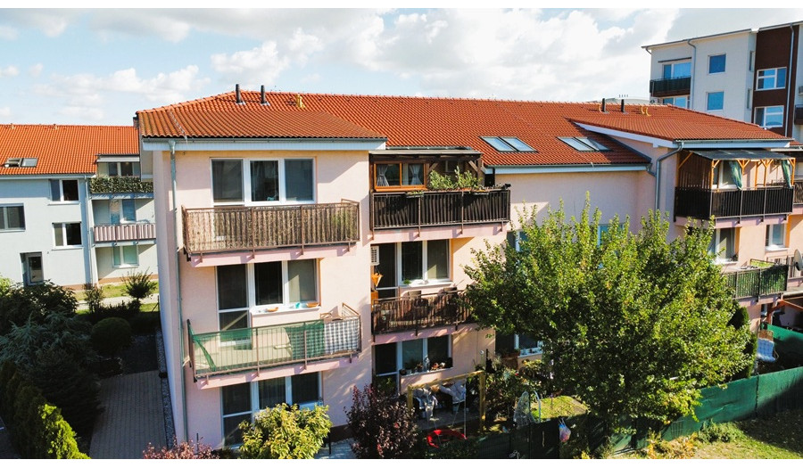 3-IZBOVÝ BYT SO ZASTREŠENOU TERASOU 16 m² | SLOVENSKÝ GROB