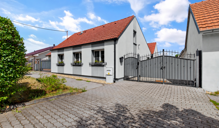 BOSEN | 5 izb rodinný dom pri Zámockom parku, pozemok 1246m2